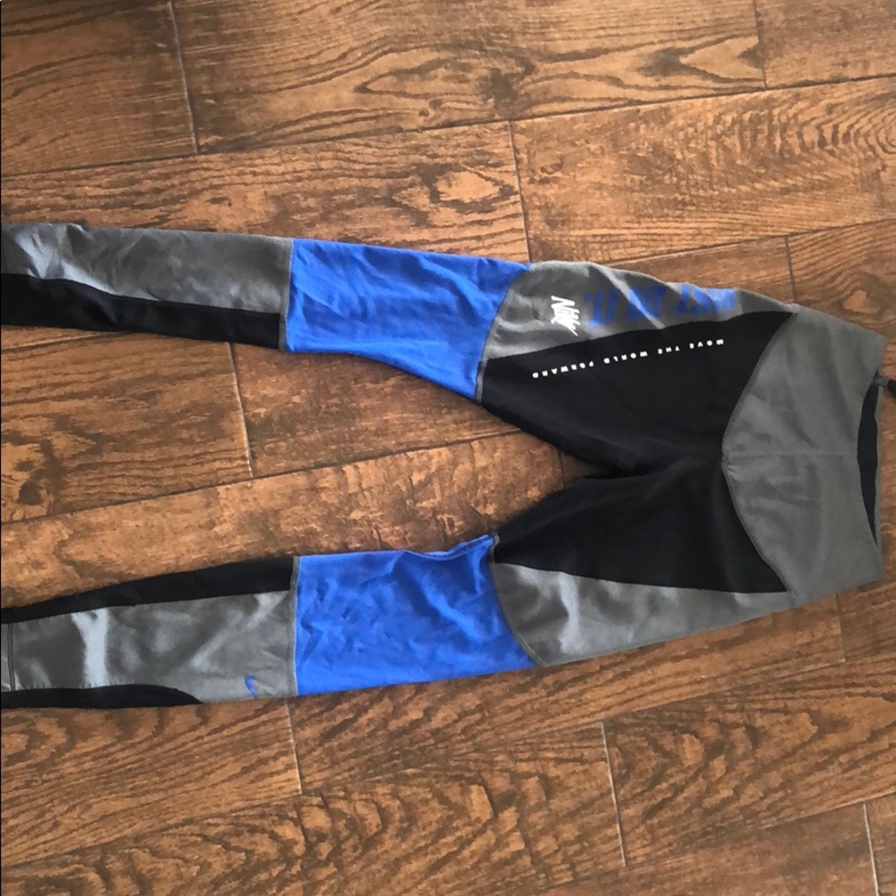 Nike leggings